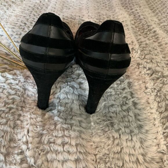 Jessica Simpson Heels - Picture 6 of 6